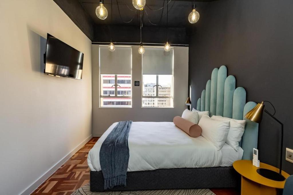 Black Brick Foreshore Studio Apartment