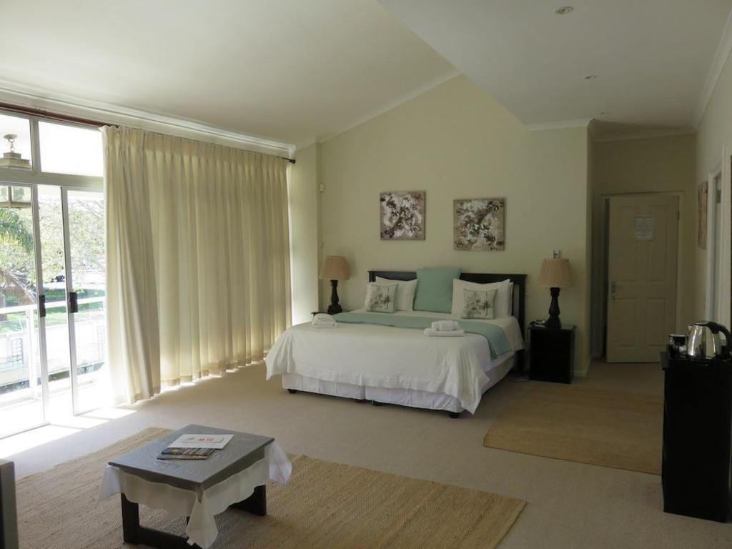 Caxton Manor B&B