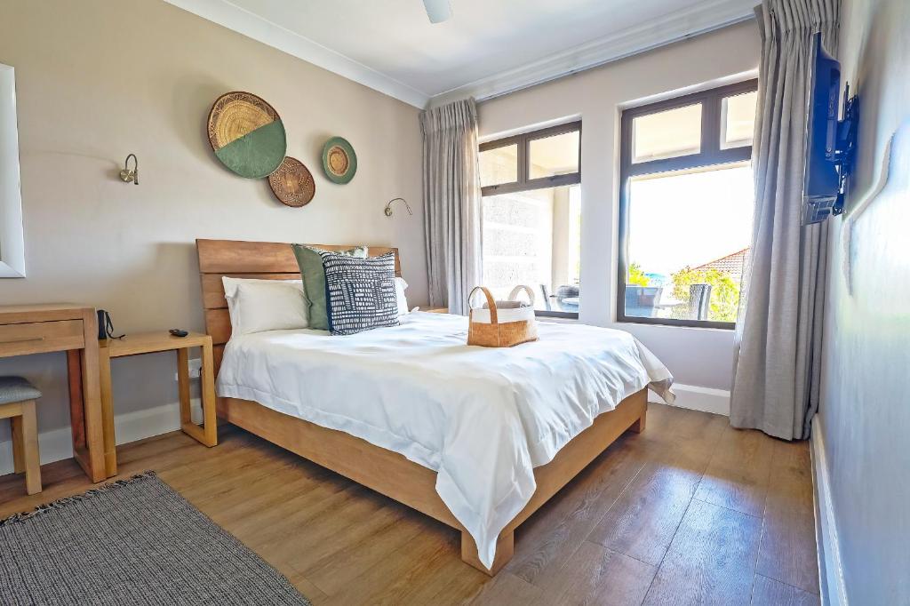 Modern self-catering apartment in a secure estate