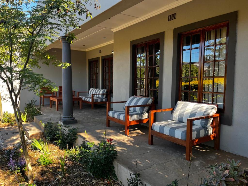 Paarl Crystal Family Home