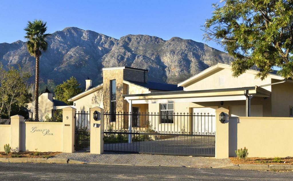 Petit & Grande Plaisir Self-Catering Guesthouse