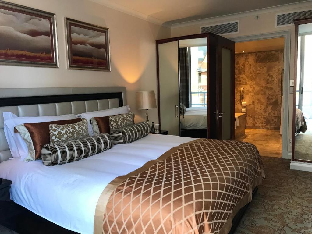 TAJ Cape Town - Private Luxury One Bedroom Suite