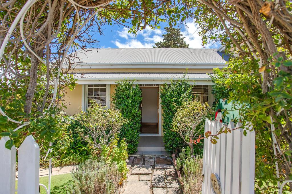 Waymaker Cottage