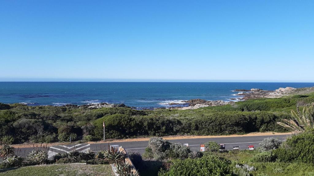 Zeezicht Oceanfront with a beautiful seaview